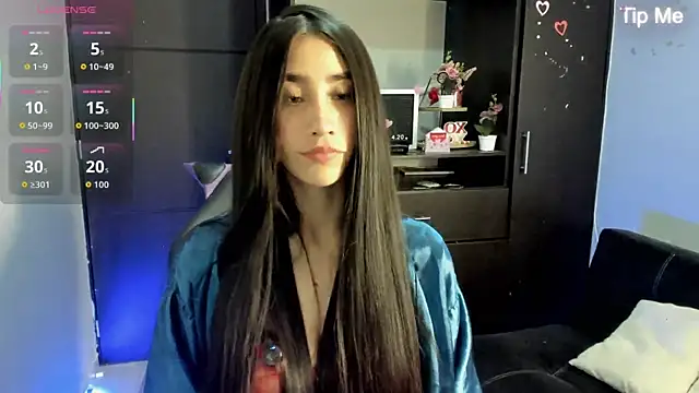Snapshot of Emilytafur chatting on 22, 6, 2026 Emilytafur online show from 22, 6, 2026