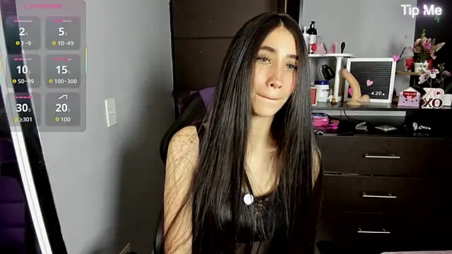 Snapshot of Emilytafur chatting on 11, 7, 2026 Emilytafur online show from 11, 7, 2026