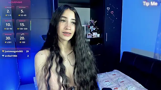 Snapshot of Emilytafur chatting on 18, 7, 2026 Emilytafur online show from 18, 7, 2026