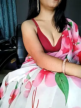 Snapshot of hot_Oliviaa chatting on 8, 3, 2025 hot Oliviaa online show from 8, 3, 2025