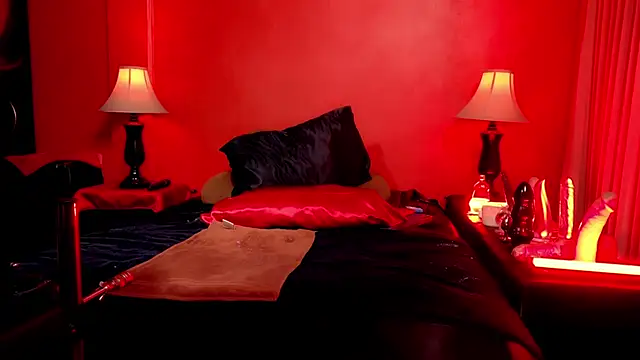 Snapshot of jennStarCD chatting on 5, 1, 2025 jennStarCD online show from 5, 1, 2025