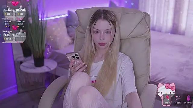 Snapshot of EviStar chatting on 19, 9, 2025 EviStar online show from 19, 9, 2025