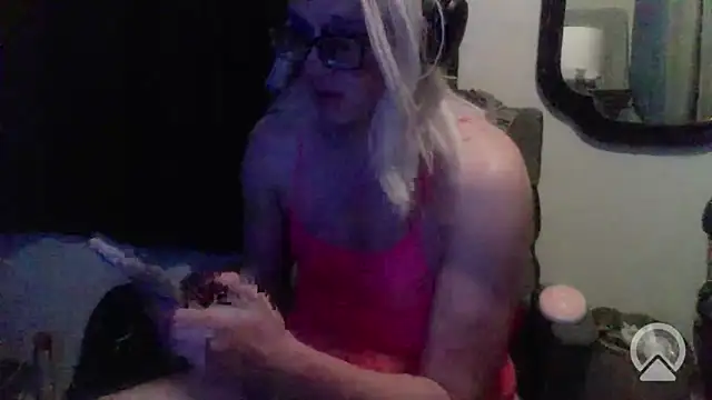 Snapshot of sexyblondetrans chatting on 15, 2, 2026 sexyblondetrans online show from 15, 2, 2026
