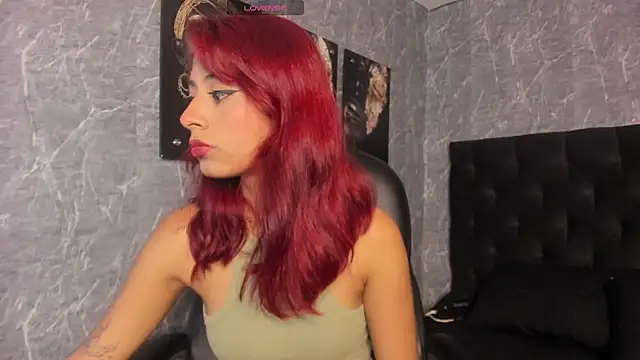 Snapshot of cloe__palmer chatting on 12, 2, 2025 cloe palmer online show from 12, 2, 2025