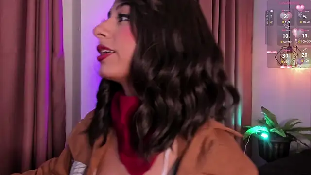 Snapshot of cloe__palmer chatting on 6, 3, 2025 cloe palmer online show from 6, 3, 2025