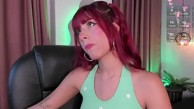 Snapshot of cloe__palmer chatting on 17, 3, 2025 cloe palmer online show from 17, 3, 2025