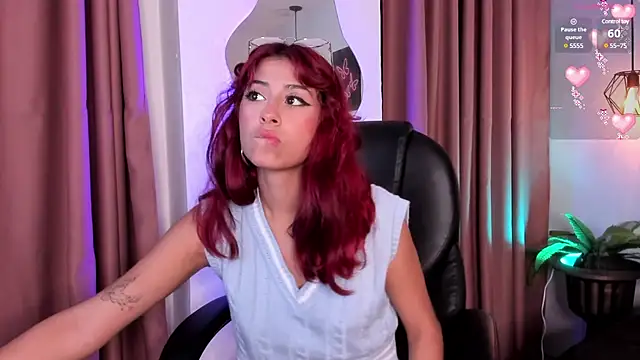 Snapshot of cloe__palmer chatting on 20, 3, 2025 cloe palmer online show from 20, 3, 2025