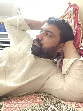 Snapshot of L9vefromAkhil chatting on 26, 4, 2026 L9vefromAkhil online show from 26, 4, 2026