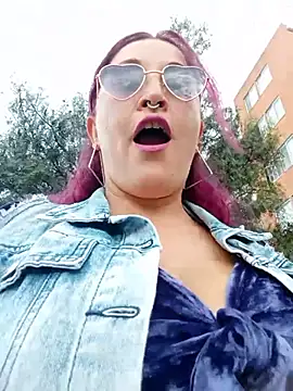 Snapshot of sophie_banger chatting on 3, 7, 2026 sophie banger online show from 3, 7, 2026