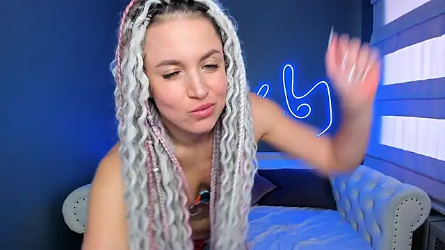 rock n roxy online show from 10, 1, 2025