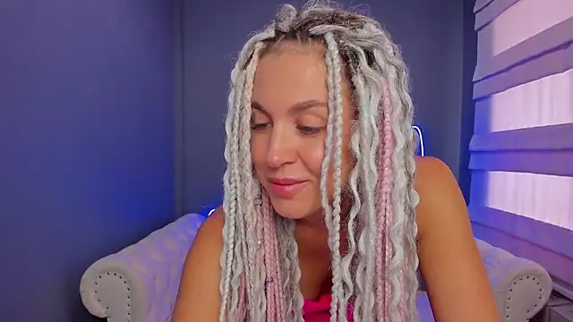 rock n roxy online show from 7, 3, 2025