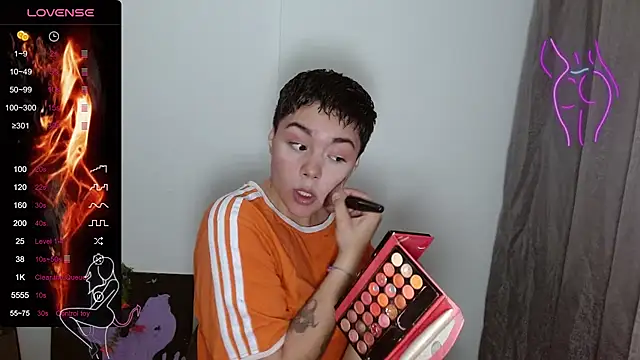 TRIXIE TANG28 online show from 21, 2, 2025