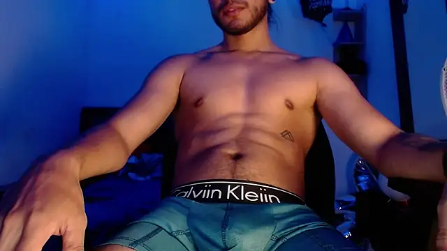 Snapshot of maxximus_100 chatting on 23, 2, 2025 maxximus 100 online show from 23, 2, 2025