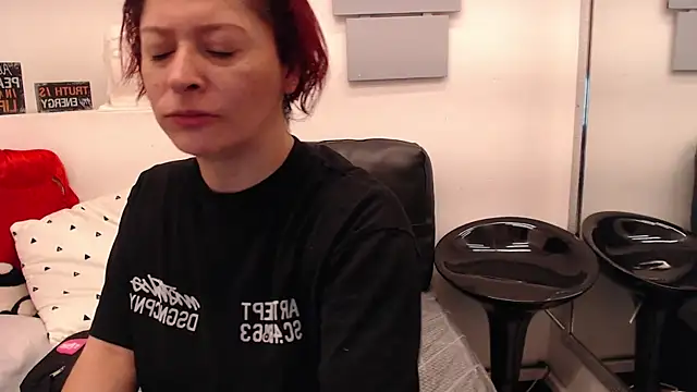 Snapshot of eva_twiss chatting on 28, 5, 2026 eva twiss online show from 28, 5, 2026