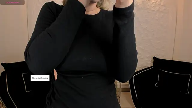 Snapshot of ChloePreston_ chatting on 18, 5, 2026 ChloePreston online show from 18, 5, 2026