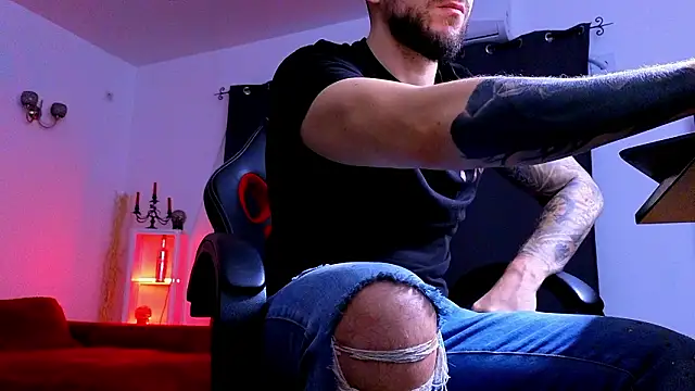 MightyAaron66 online show from 10, 2, 2026