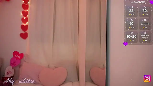 Snapshot of AbyWhitee chatting on 18, 3, 2026 AbyWhitee online show from 18, 3, 2026