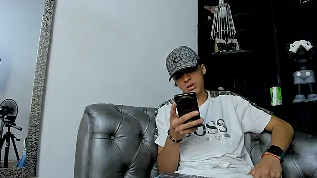 HeellBoy  online show from 28, 11, 2025