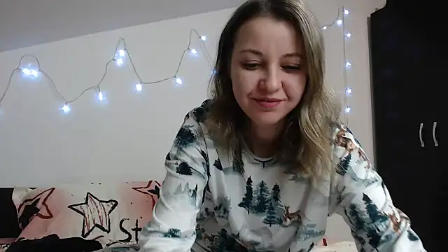 Snapshot of SweetMaddy888 chatting on 4, 1, 2025 SweetMaddy888 online show from 4, 1, 2025