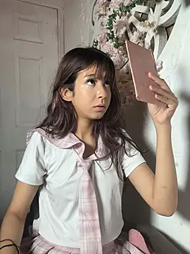 Snapshot of fairybel chatting on 7, 2, 2026 fairybel online show from 7, 2, 2026