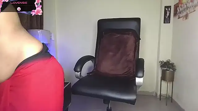 Black-Pearll online show from 14, 2, 2026