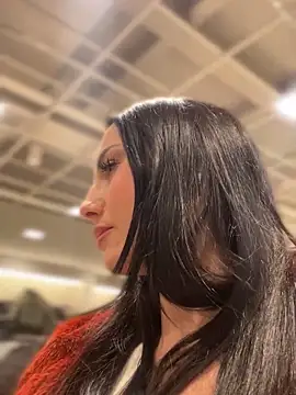 Snapshot of Roxana-Sexy chatting on 6, 12, 2024 Roxana-Sexy online show from 6, 12, 2024