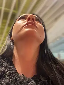 Snapshot of Roxana-Sexy chatting on 10, 1, 2025 Roxana-Sexy online show from 10, 1, 2025