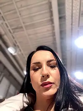 Snapshot of Roxana-Sexy chatting on 1, 2, 2025 Roxana-Sexy online show from 1, 2, 2025