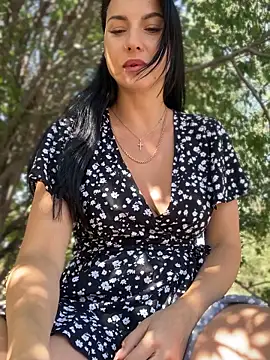 Snapshot of Roxana-Sexy chatting on 14, 9, 2025 Roxana-Sexy online show from 14, 9, 2025