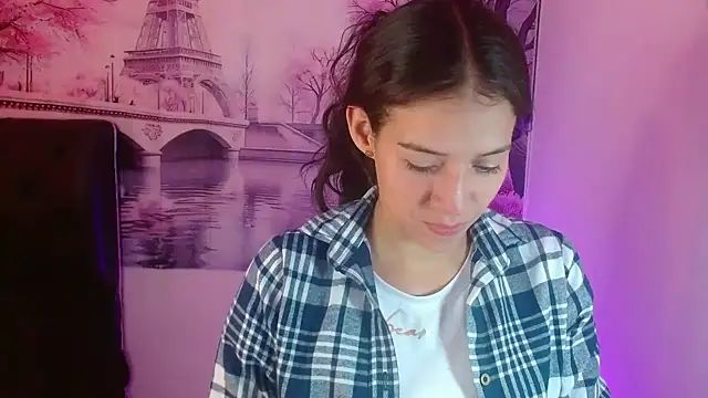 daniela rivasth online show from 9, 3, 2025