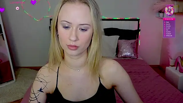 SashaBrooks online show from 7, 4, 2026