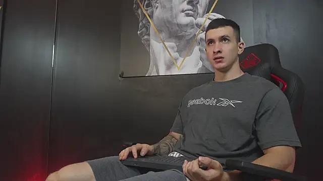 JacksonOlsenn online show from 27, 11, 2025