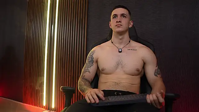 JacksonOlsenn online show from 28, 2, 2026