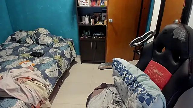 peanut tangerine online show from 12, 11, 2025