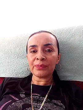 Samantha Sullivan  online show from 13, 10, 2025