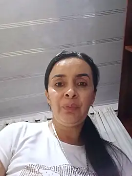 Samantha Sullivan  online show from 18, 4, 2026