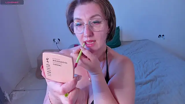 Snapshot of Super_titssss chatting on 28, 4, 2026 Super titssss online show from 28, 4, 2026