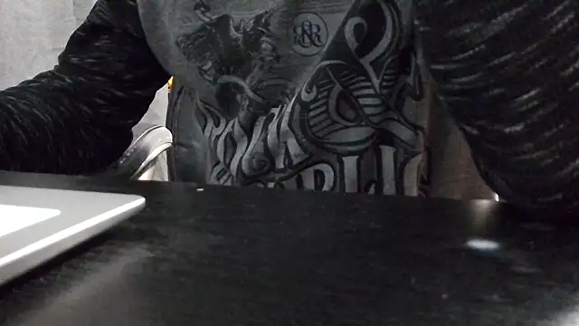 overaveragefreak4you online show from 1, 2, 2025