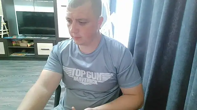 Snapshot of gamblingbum chatting on 17, 5, 2026 gamblingbum online show from 17, 5, 2026