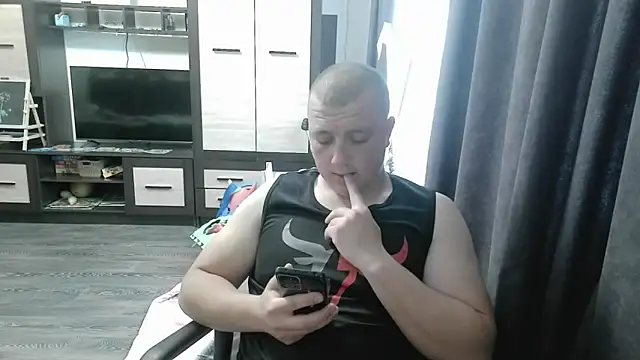 Snapshot of gamblingbum chatting on 18, 5, 2026 gamblingbum online show from 18, 5, 2026