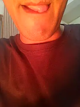 Snapshot of Wild-Honey chatting on 24, 12, 2024 Wild-Honey online show from 24, 12, 2024