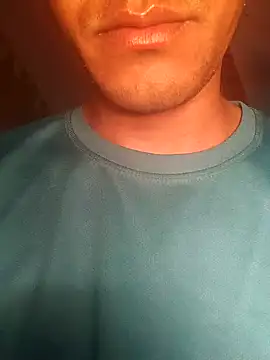 Snapshot of Wild-Honey chatting on 11, 1, 2025 Wild-Honey online show from 11, 1, 2025