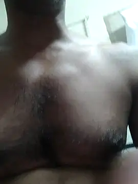 Snapshot of Wild-Honey chatting on 30, 9, 2025 Wild-Honey online show from 30, 9, 2025