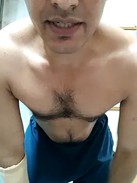 Snapshot of Wild-Honey chatting on 2, 10, 2025 Wild-Honey online show from 2, 10, 2025