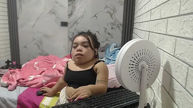 Snapshot of Michelle_Brooks chatting on 15, 3, 2025 Michelle Brooks online show from 15, 3, 2025