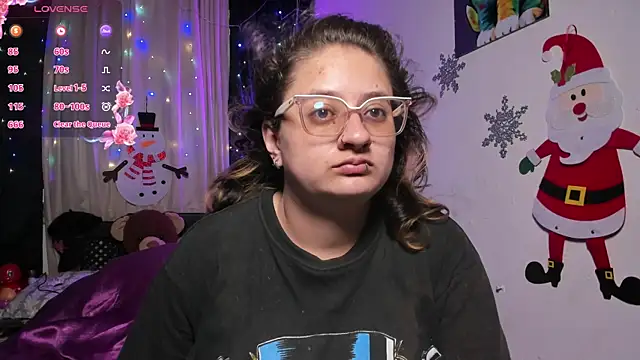 Snapshot of AnnieBigBoobs chatting on 12, 12, 2024 AnnieBigBoobs online show from 12, 12, 2024