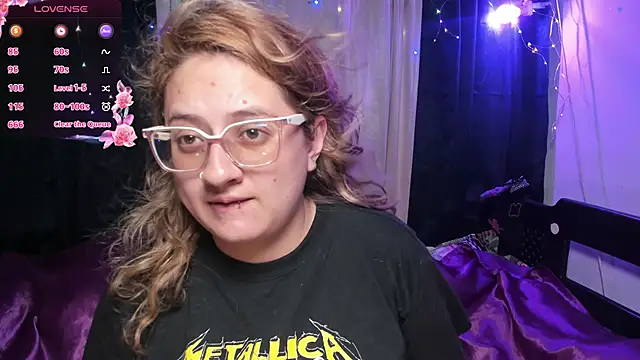 Snapshot of AnnieBigBoobs chatting on 16, 2, 2025 AnnieBigBoobs online show from 16, 2, 2025