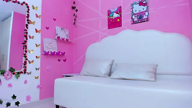 DaripQueen online show from 4, 2, 2025