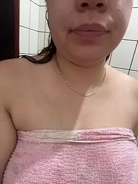 Snapshot of DoceRuiva chatting on 19, 2, 2025 DoceRuiva online show from 19, 2, 2025