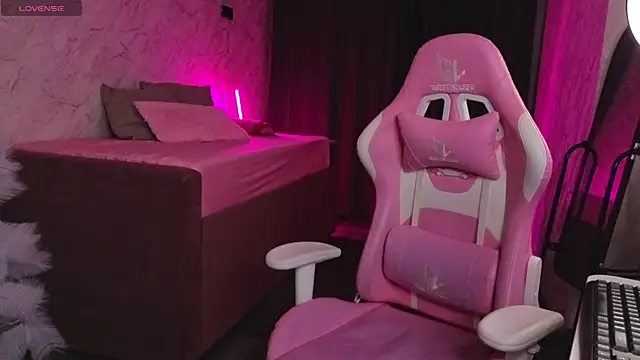 Kira yoon online show from 16, 12, 2025